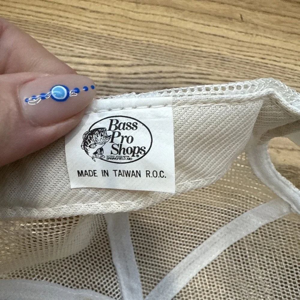 NWOT Bass Pro Shops Rope Trucker‎ SnapBack Cap Hat White